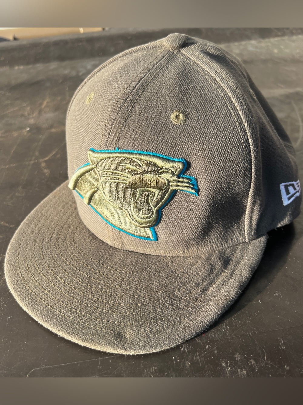 CLEAN New Era size 7 5/8 Carolina Panthers Military Football Fitted Hat MLB